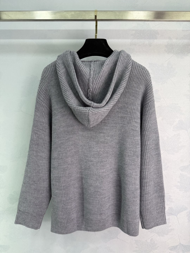 Ce1i*e sweater